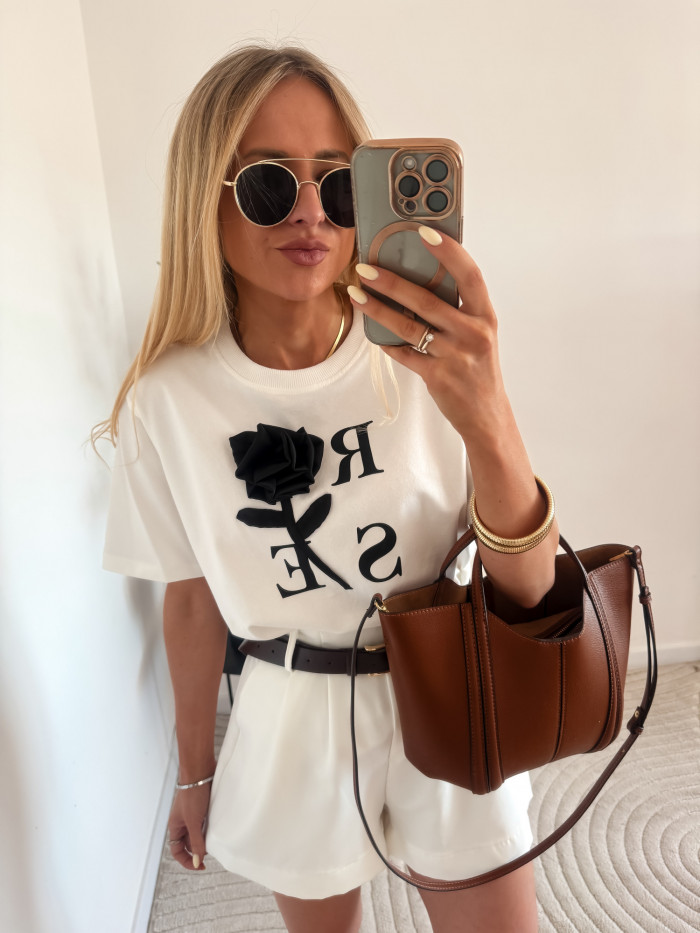 ROSE - TISHIRT BIAŁY Z CZARNYM NAPISEM 3