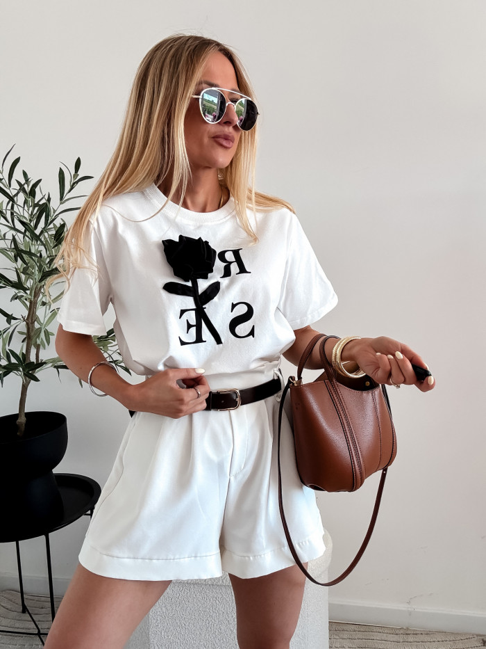 ROSE - TISHIRT BIAŁY Z CZARNYM NAPISEM 4