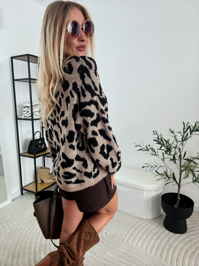 LEO- SWETER W PANTERE JASNY BRĄZ 3