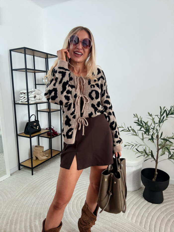 LEO- SWETER W PANTERE JASNY BRĄZ 4